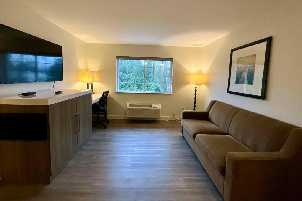 Baymont by Wyndham Kent - Seattle - Image 6