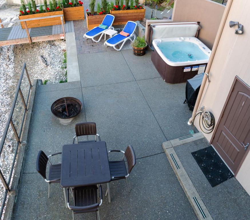 Hot Tub (Jacuzzi) - Photo 4