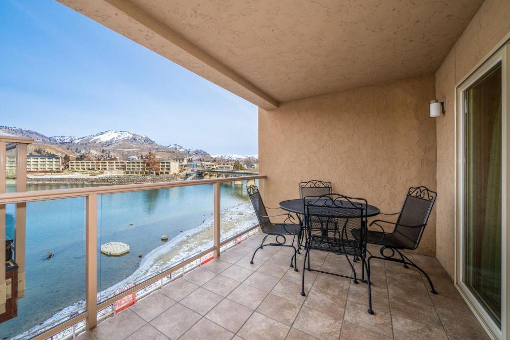 Grandview Lake Chelan- Waterfront View, Pool, Hot tub, Golf, 1 Min To Downtown - Image 6