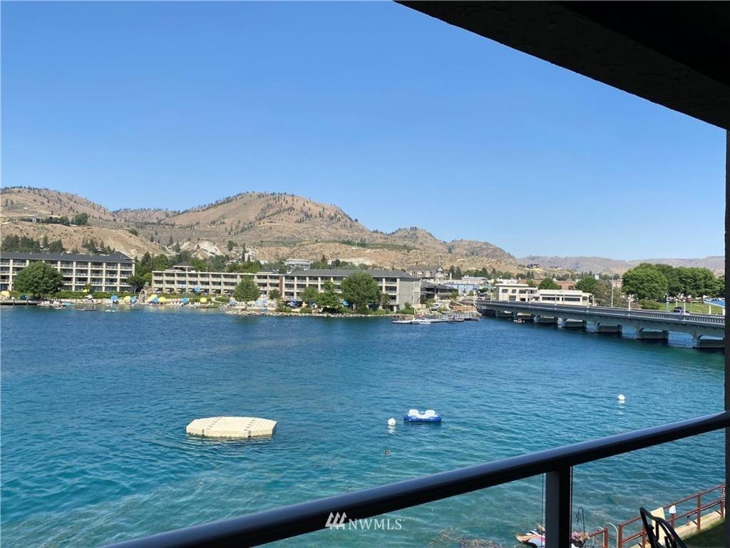 Grandview Lake Chelan- Waterfront View, Pool, Hot tub, Golf, 1 Min To Downtown - Image 5
