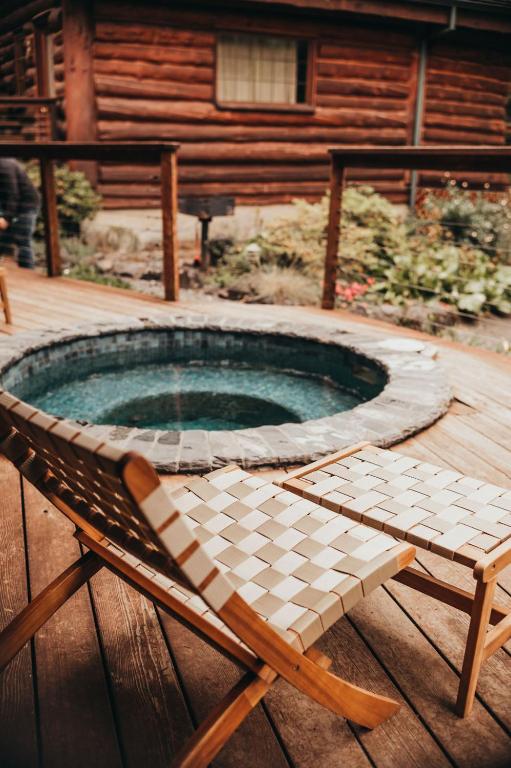 Wilder and Pine Riverside Cabins