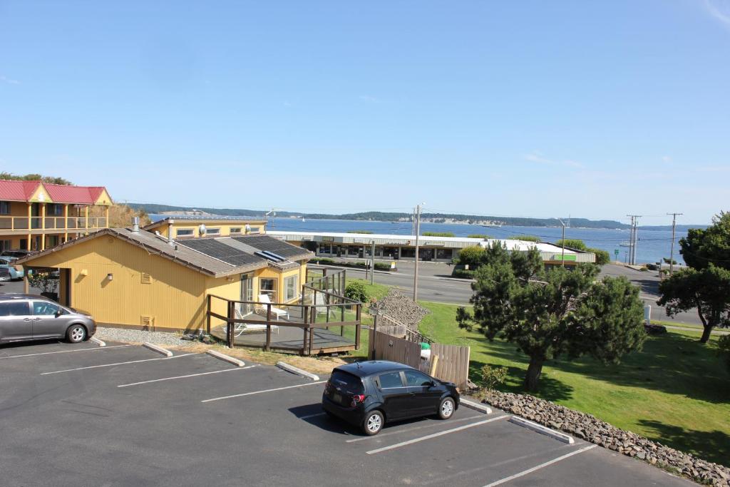 Port Townsend Inn - Image 8