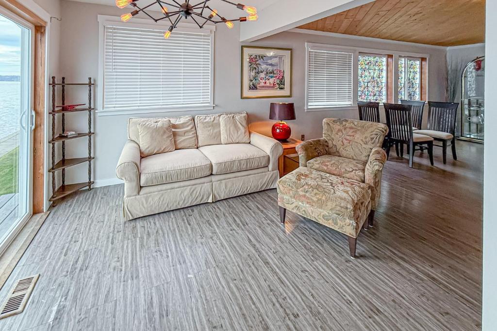 Coastal Garden Cottage