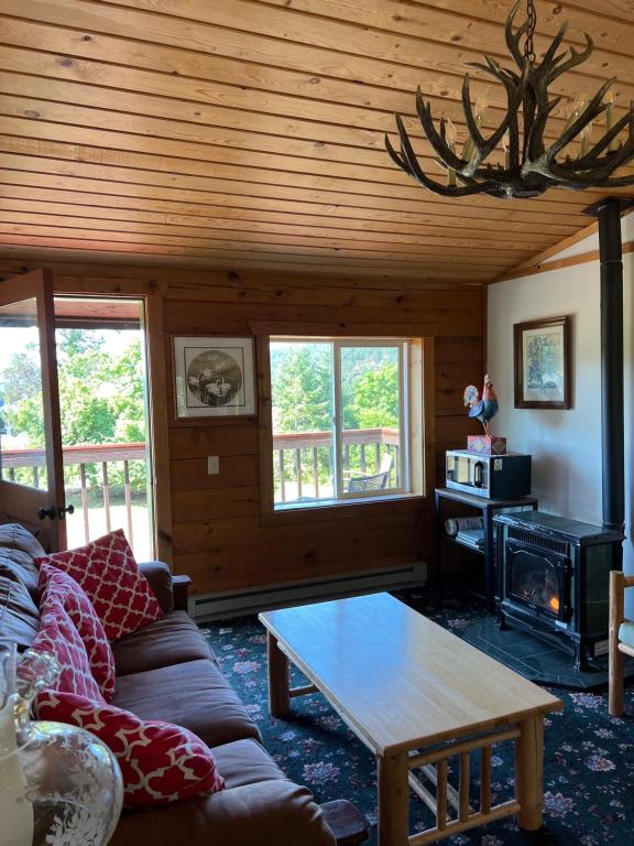 Deer Harbor Inn - Image 4