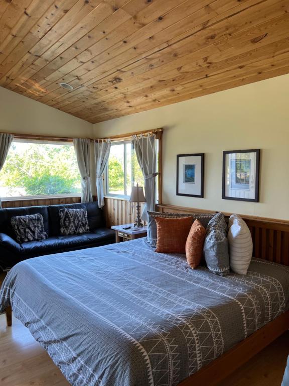 Deer Harbor Inn - Image 8