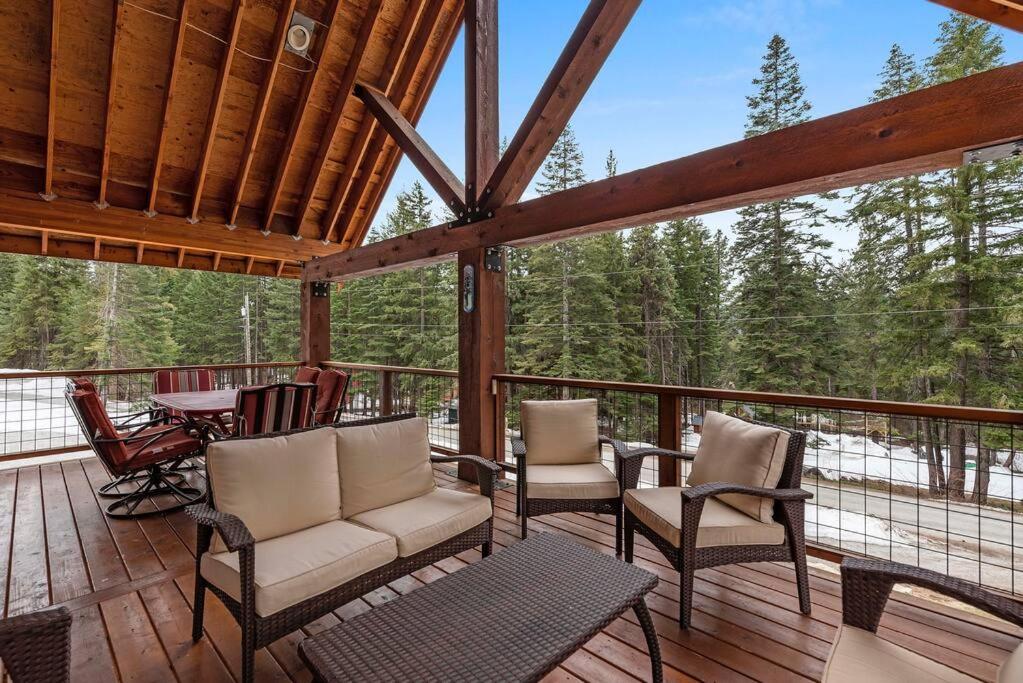 River's Bend Lodge - Hot Tub, Fire Pit, Games & Ski - Image 7