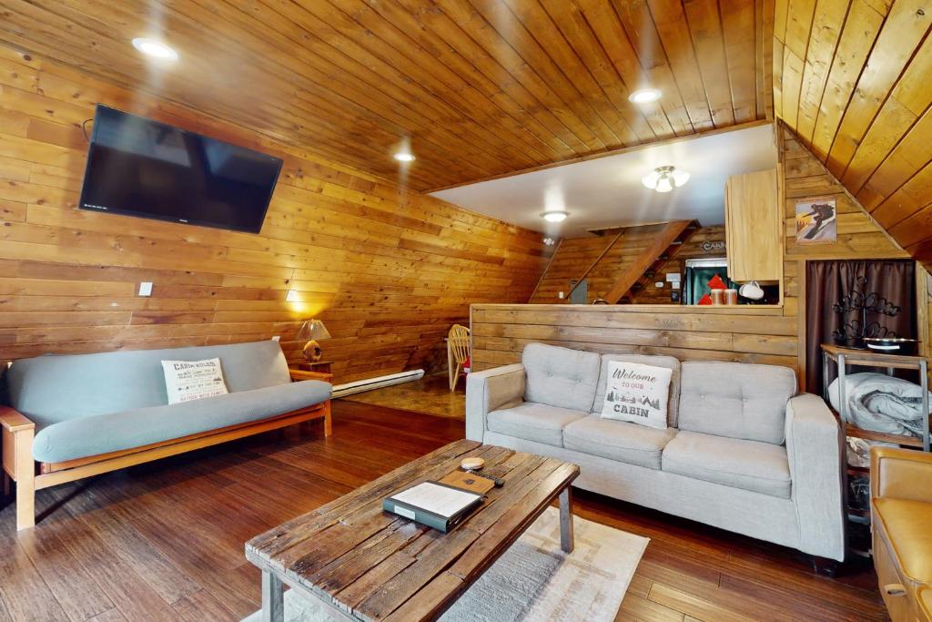 Copper Top Ski Chalet - Image 4