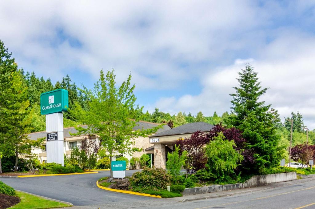 GuestHouse Inn & Suites Poulsbo - Image 7
