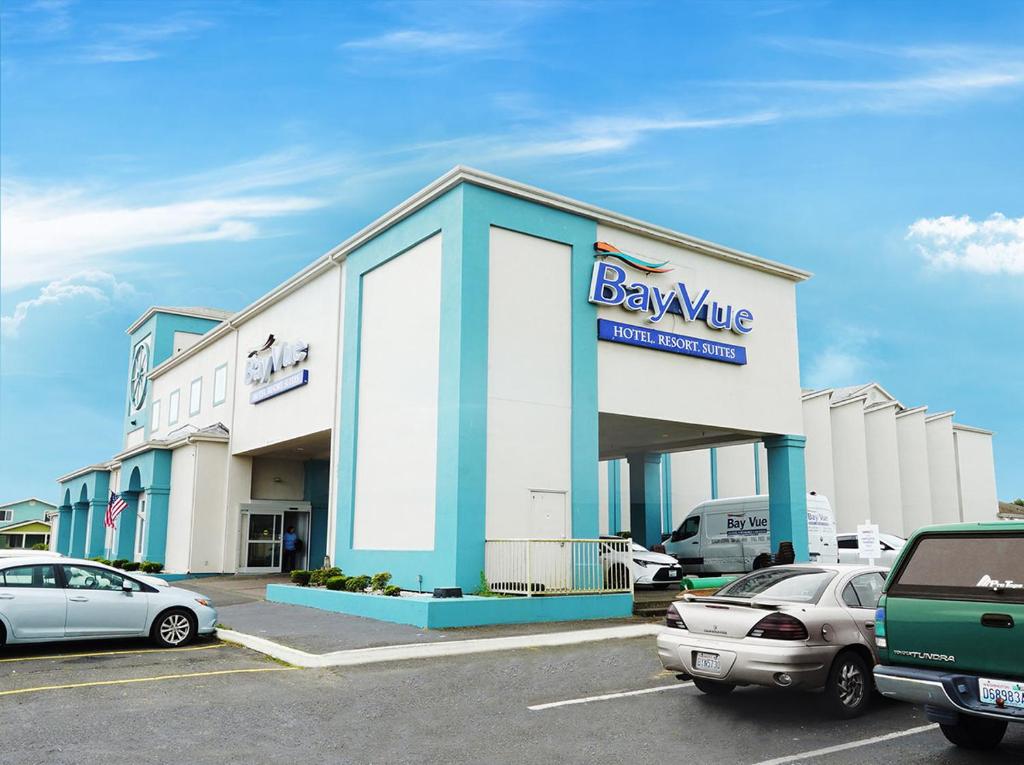 BayVue Hotel, Resort & Suites - Image 6