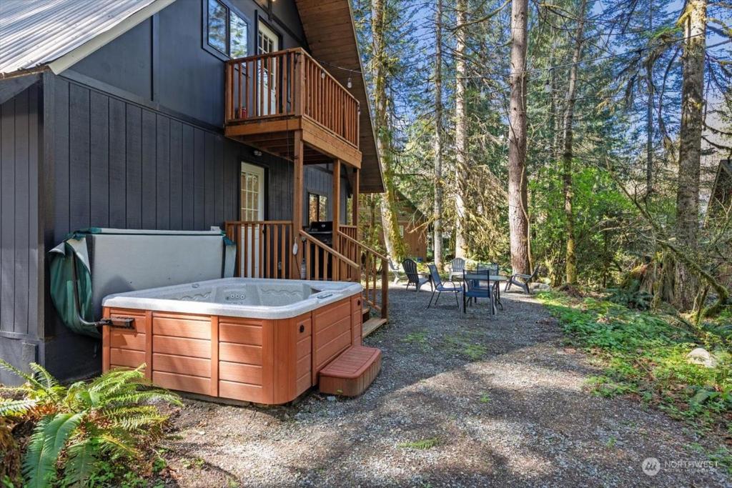 Luxury A-Frame with Hot Tub