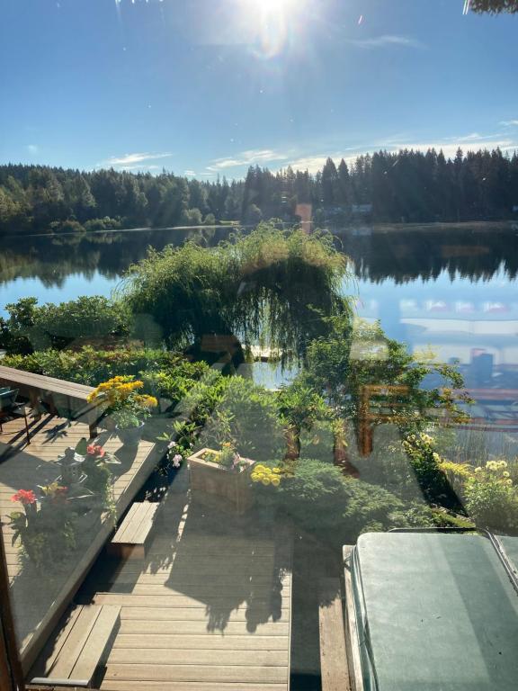 Hot Tub (Jacuzzi) - Photo 2