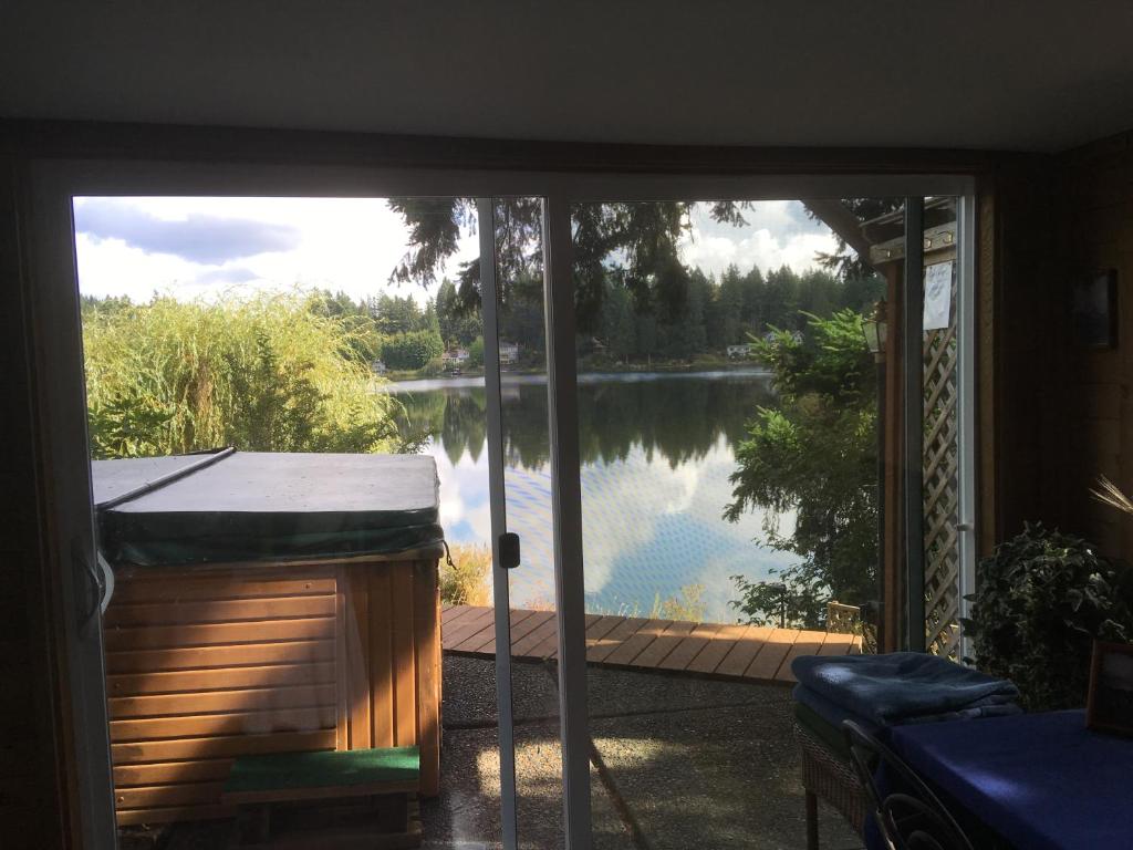 Hot Tub (Jacuzzi) - Photo 3