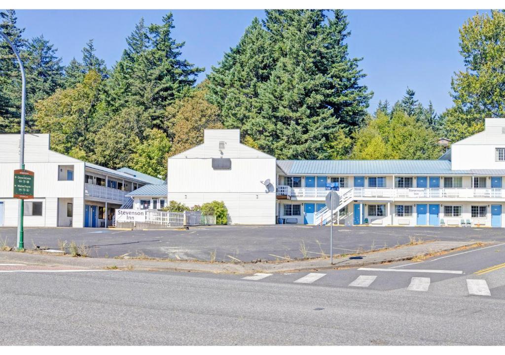 Capital O Stevenson Inn Riverside - Image 5