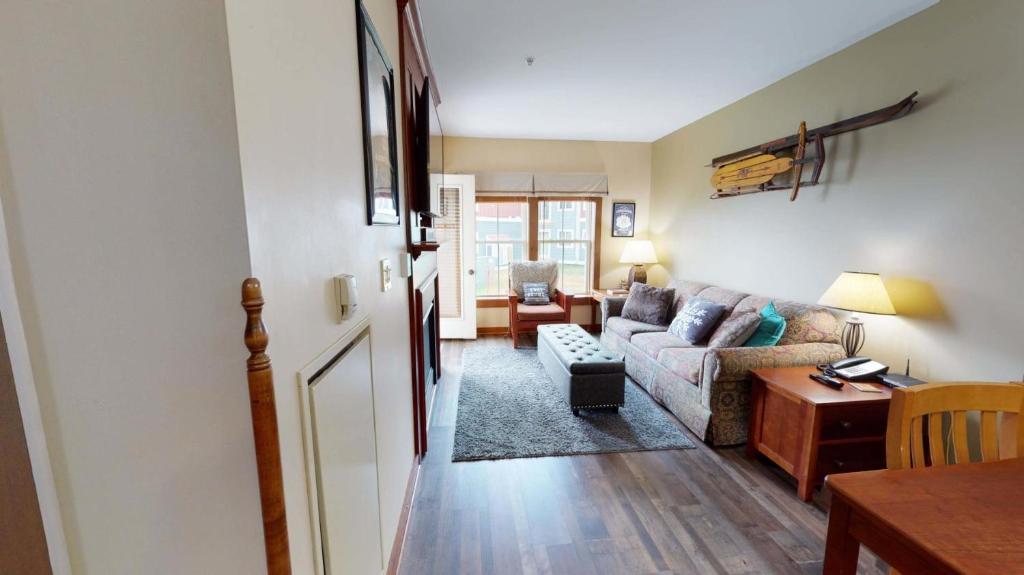 Allegheny Spg - Cozy Condo Ski from our patio - Image 6