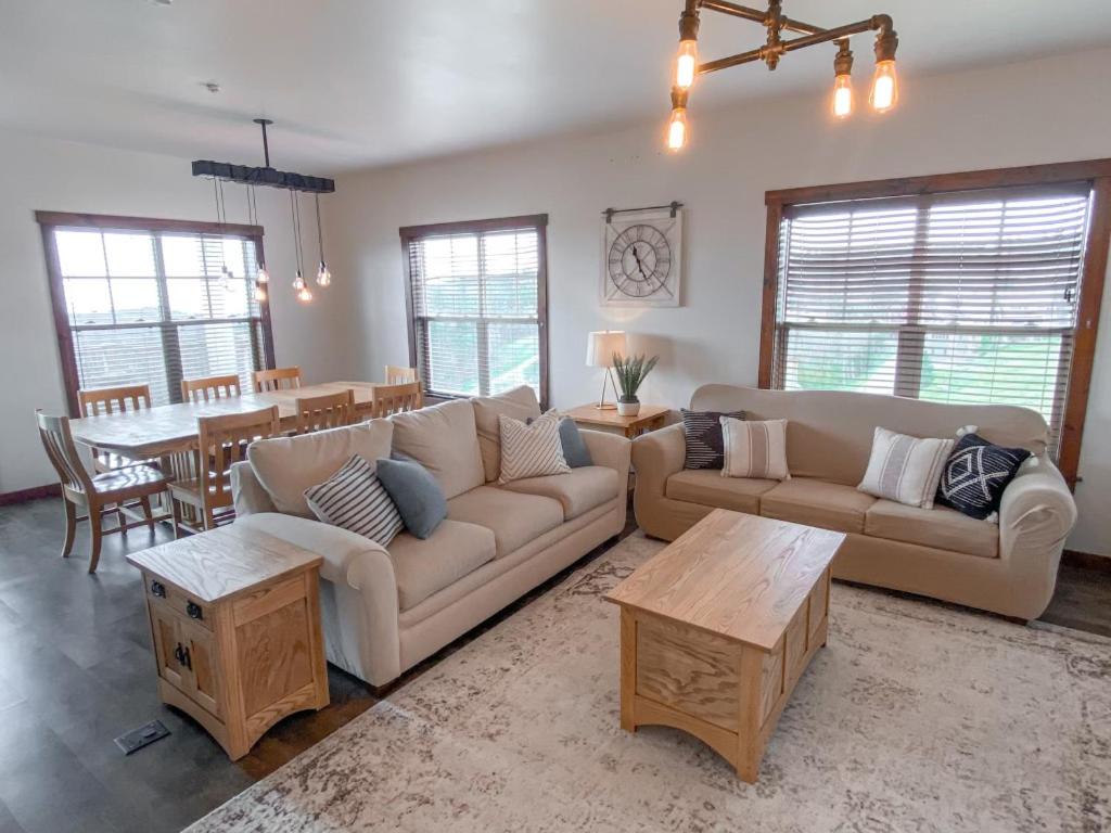 Remodeled Ski In-Out - 305 Soaring Eagle - Luxury!