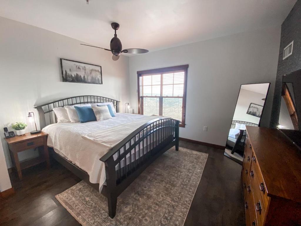 Remodeled Ski In-Out - 305 Soaring Eagle - Luxury! - Image 7