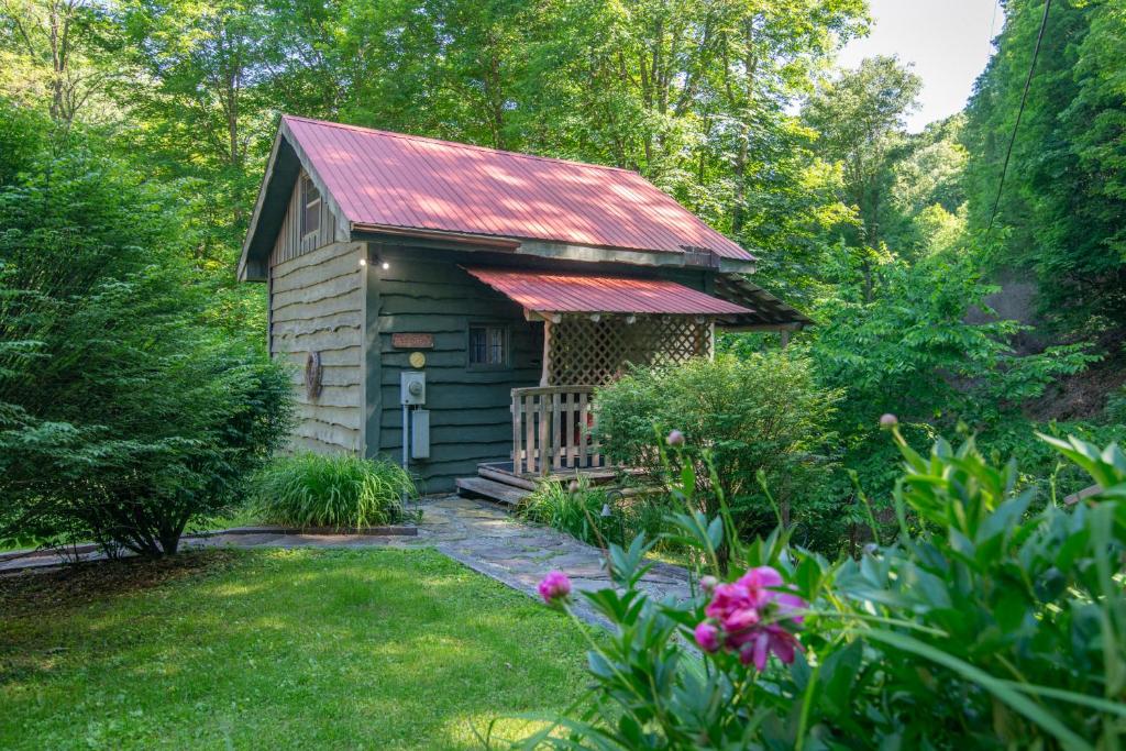 Moore House Inn & Cabins - Image 4