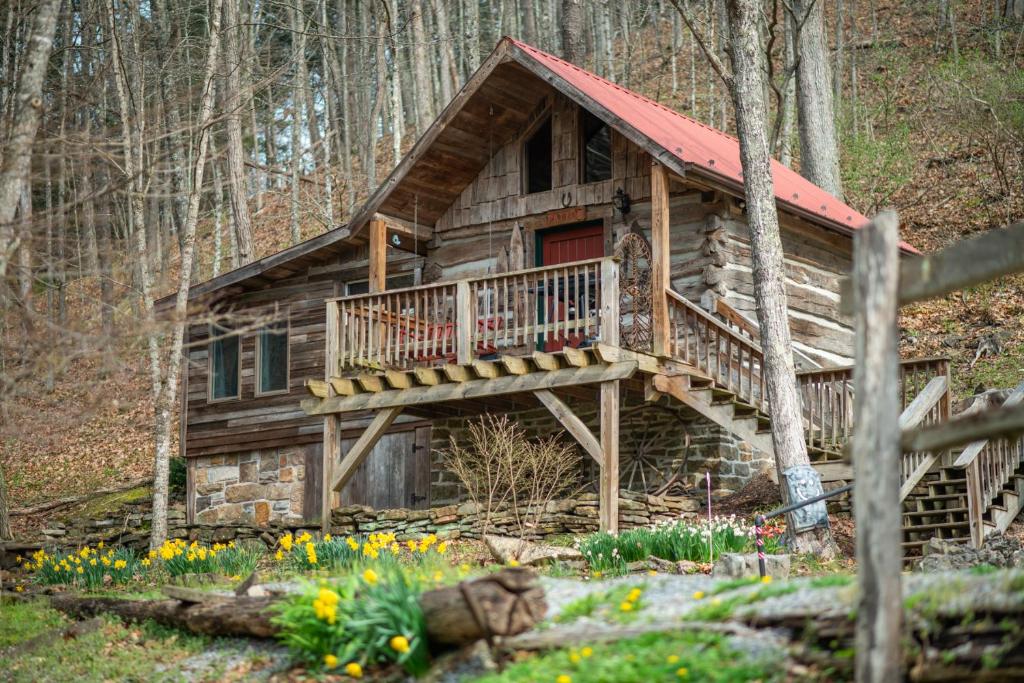 Moore House Inn & Cabins - Image 5
