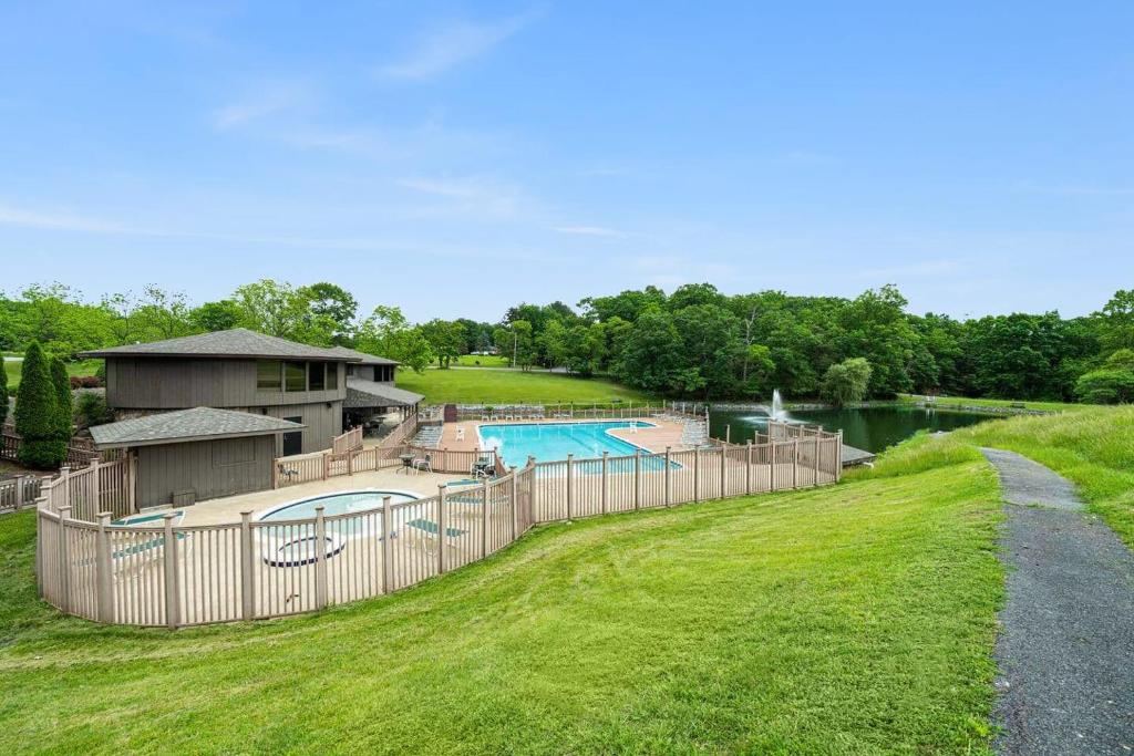 Hot Tub (Jacuzzi) - Photo 4