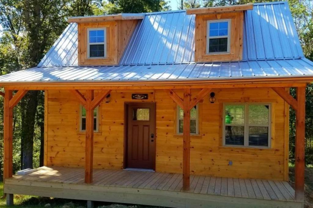 The Frontier - An Amish Built Deluxe Cabin - Image 6