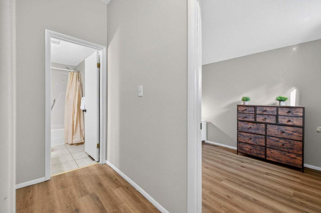 Hot Tub (Jacuzzi) - Photo 2