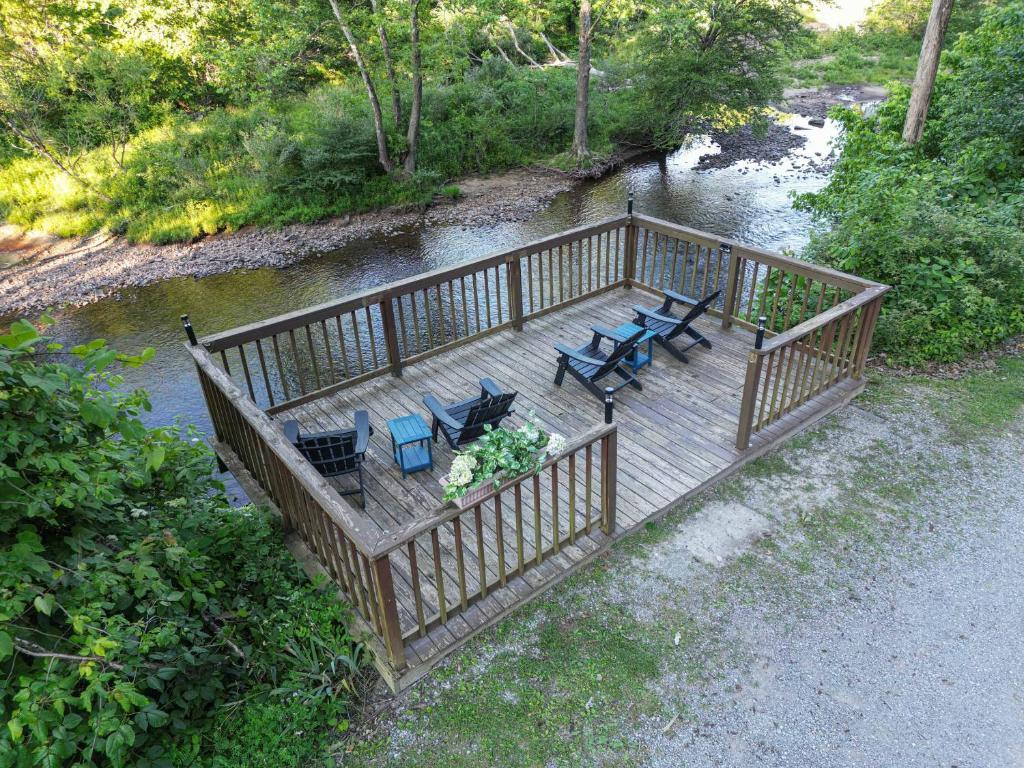 River Front Resort - Image 4