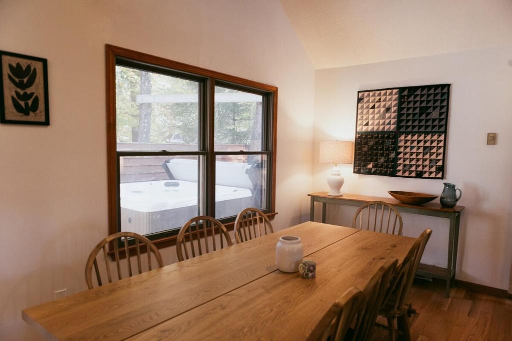 Hot Tub (Jacuzzi) - Photo 3