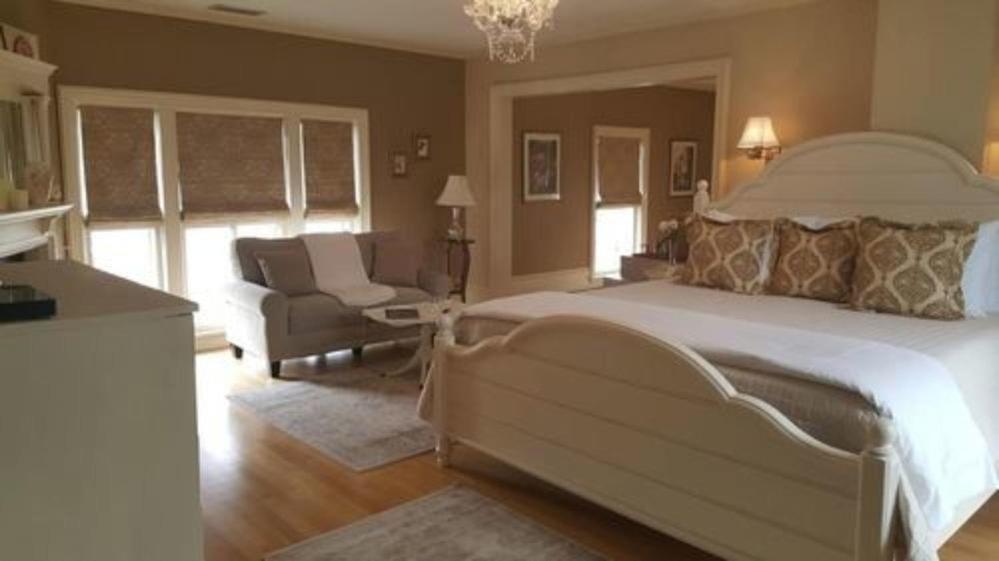 The Wanderlust Hotel - Image 6