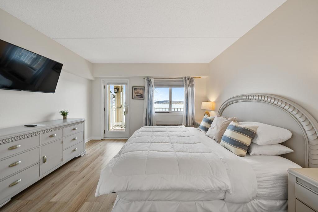 Bella Vista Suites Lake Geneva - Image 7