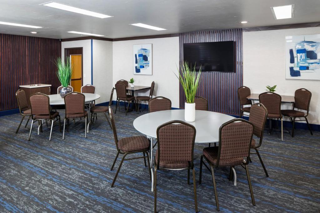 Hotel J Green Bay - Image 7