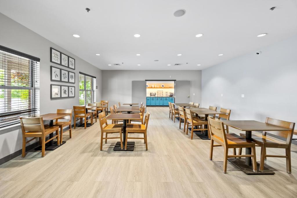 Independence Stay Hotel & Suites - Image 5