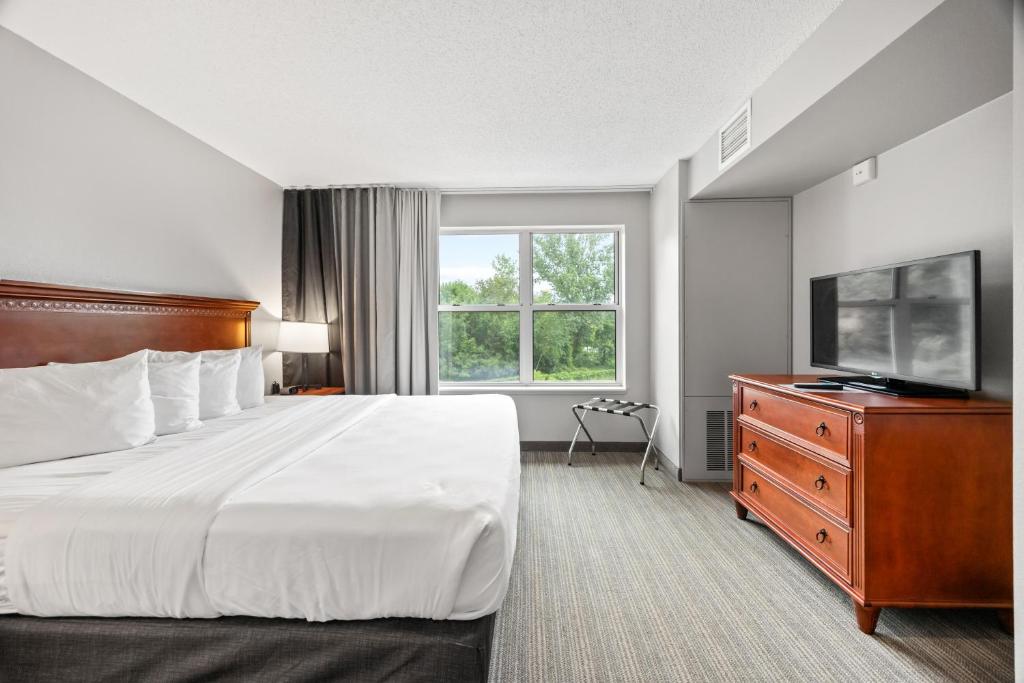 Independence Stay Hotel & Suites - Image 7