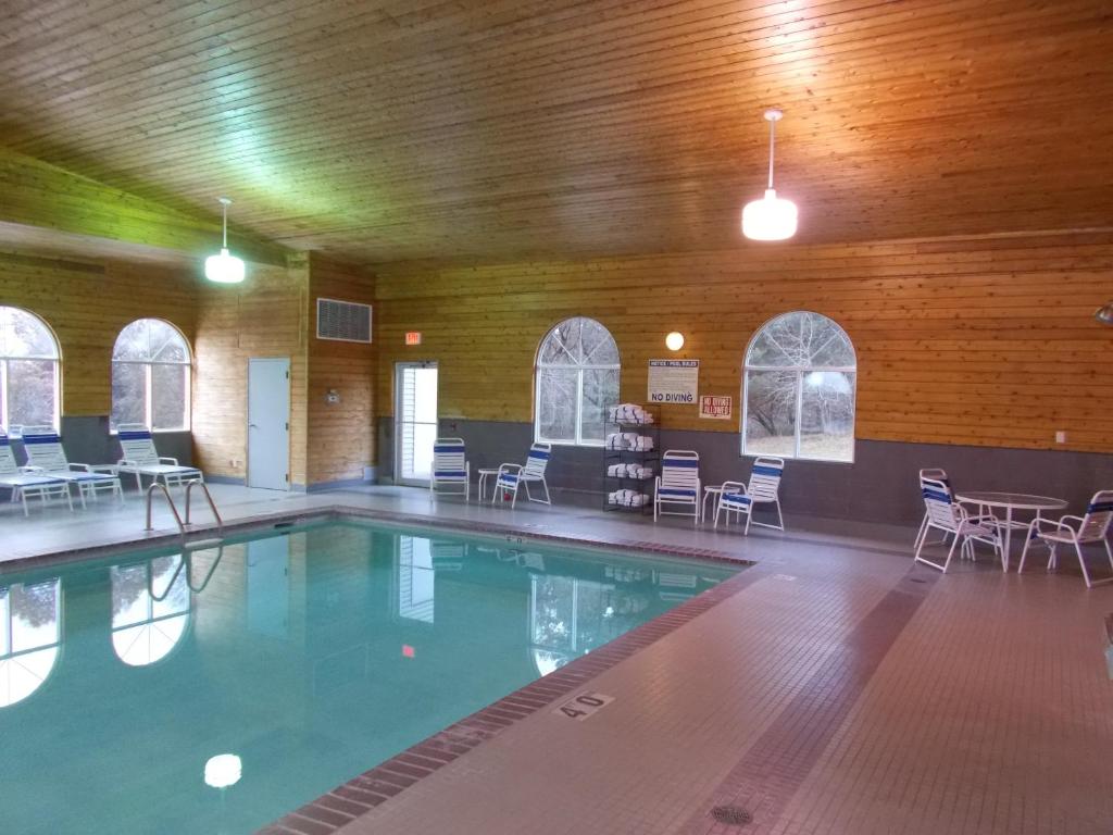 Northwoods Best Inn - Chetek - Image 4