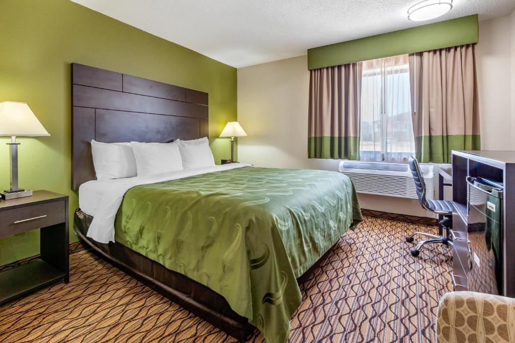 Quality Inn New London - Image 8