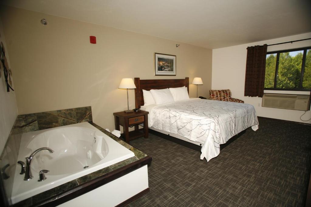 Hot Tub (Jacuzzi) - Photo 2