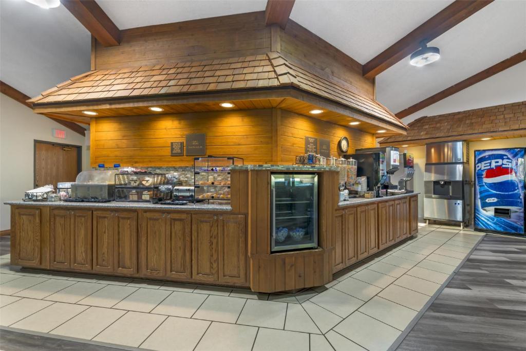 Best Western Maritime Inn - Image 5