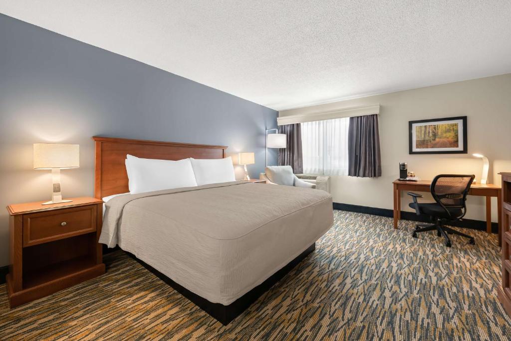 Best Western Inn - Image 6