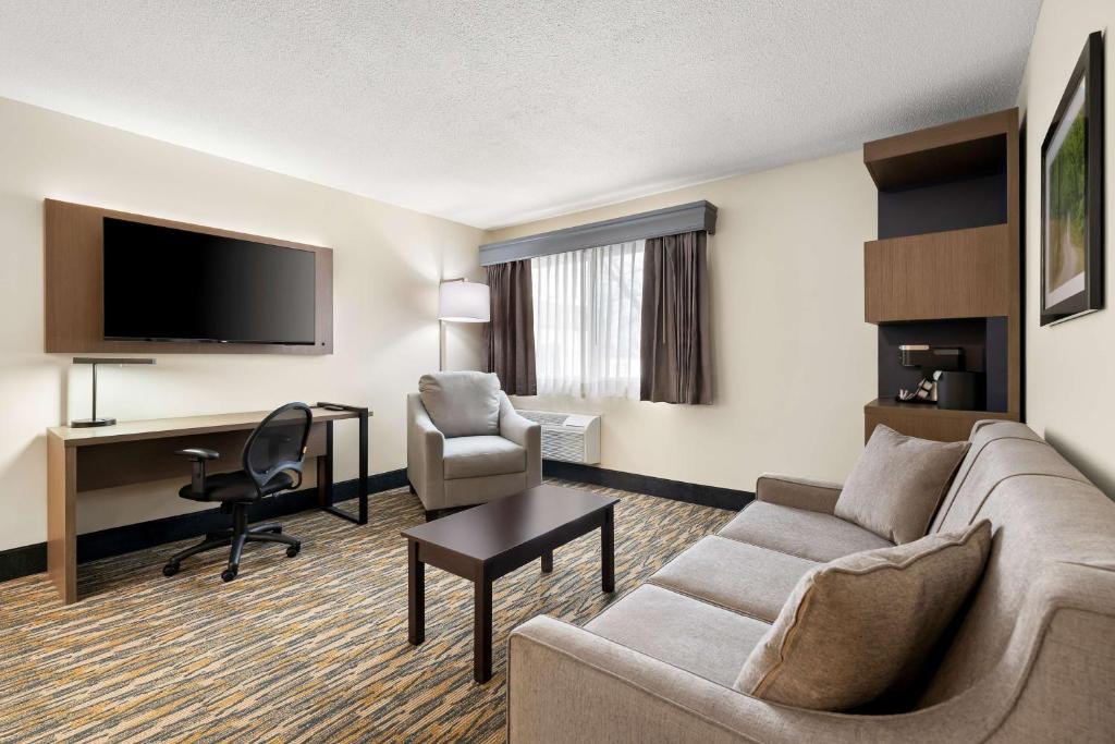 Best Western Inn - Image 5