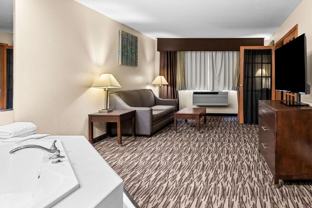 Hot Tub (Jacuzzi) - Photo 5