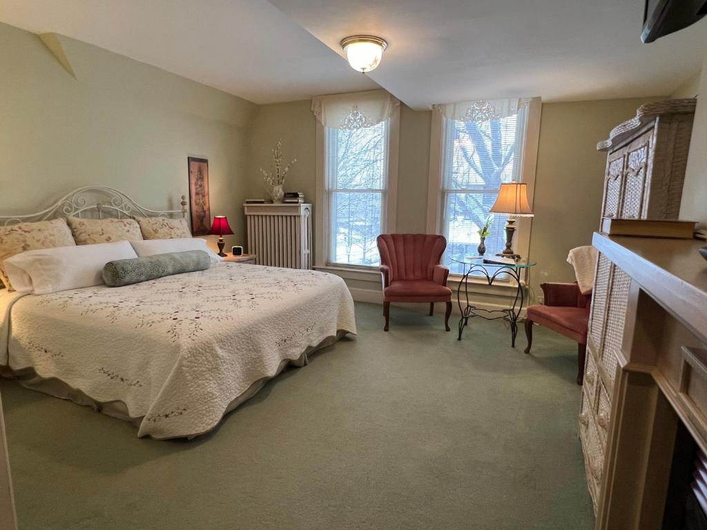 Astor House - Image 6