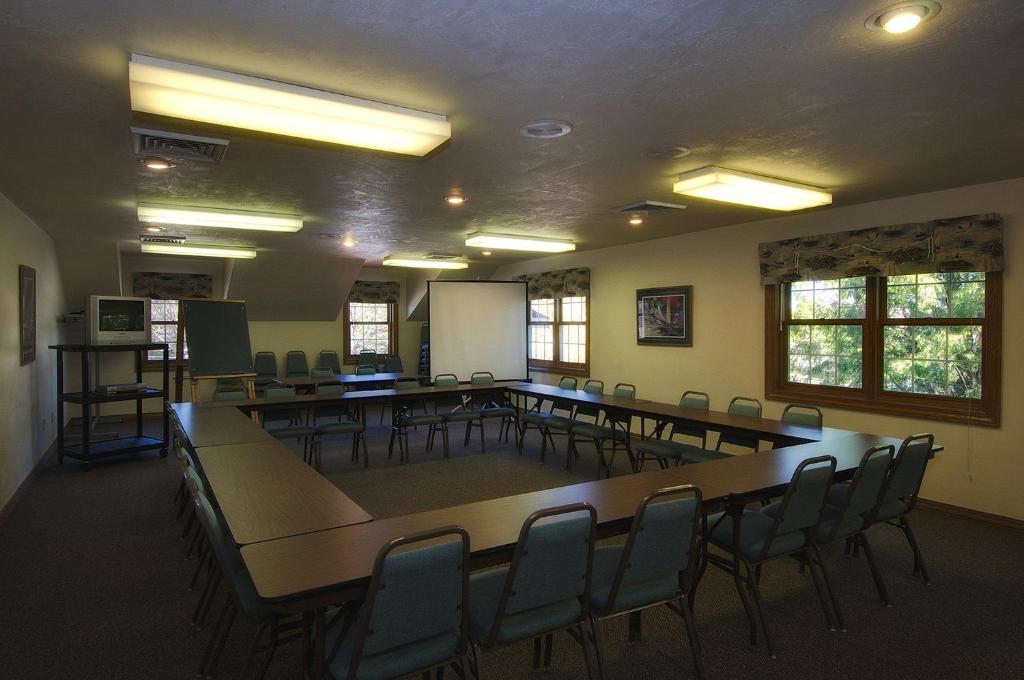 High Point Inn - Image 8