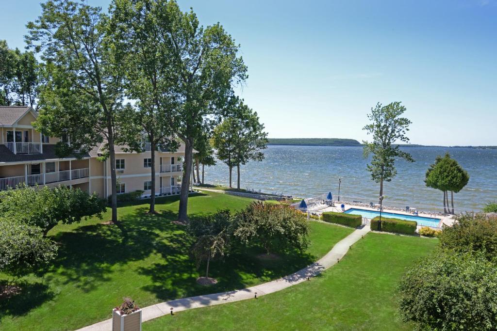 Westwood Shores Waterfront Resort - Image 8