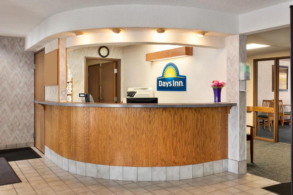 Days Inn by Wyndham Hurley - Image 8