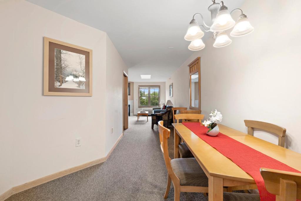 Mill Creek Hotel - Image 8