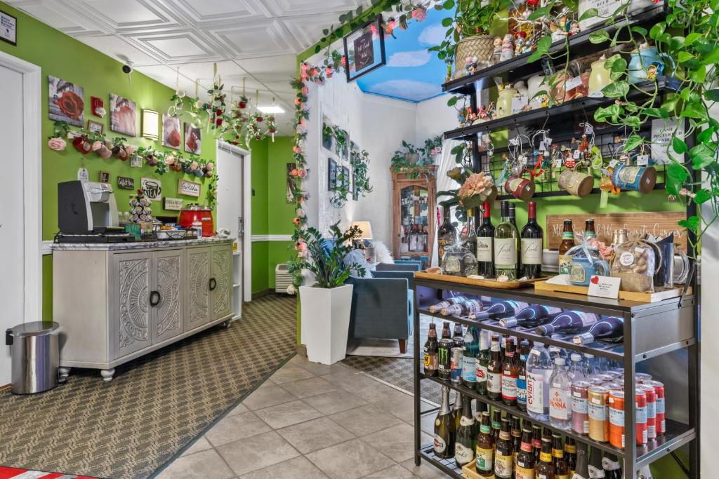 Mill Creek Hotel - Image 4