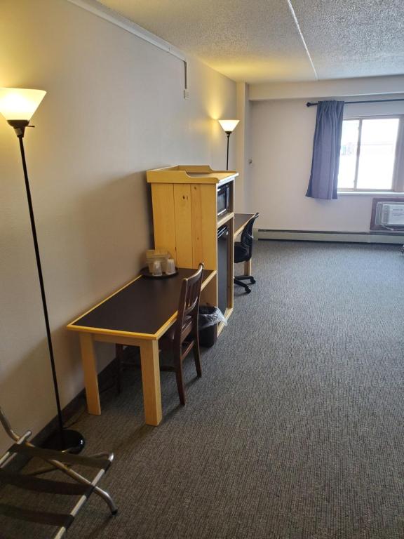 Northern Lights Inn - Image 8