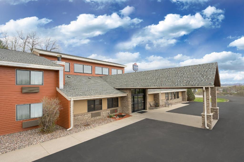 AmericInn by Wyndham West Salem - Image 6