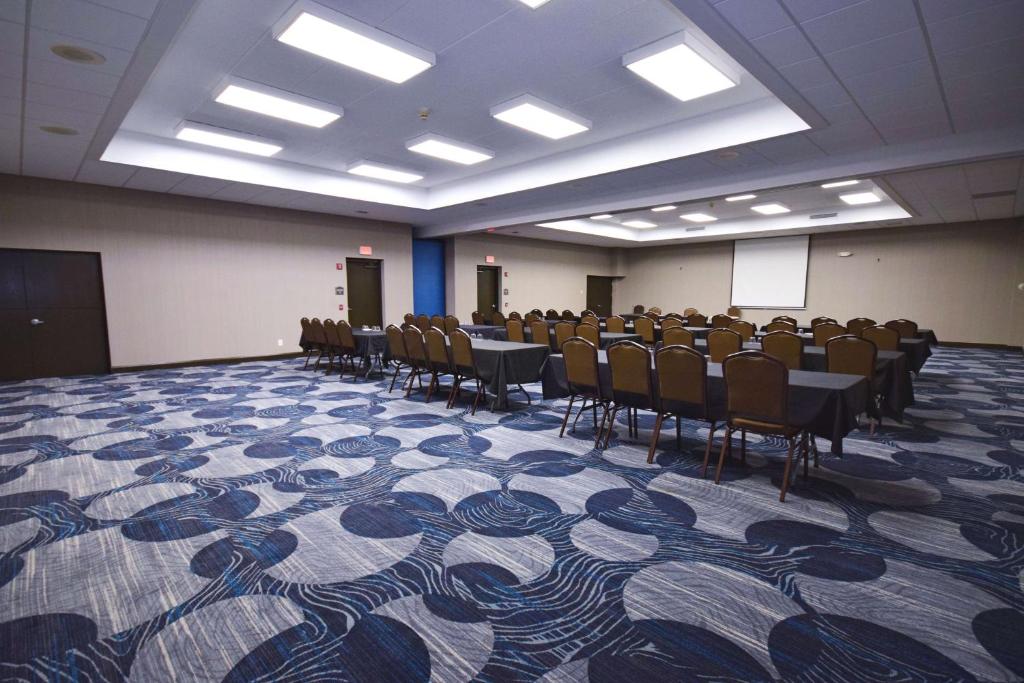 Best Western Resort Hotel & Conference Center Portage - Image 7