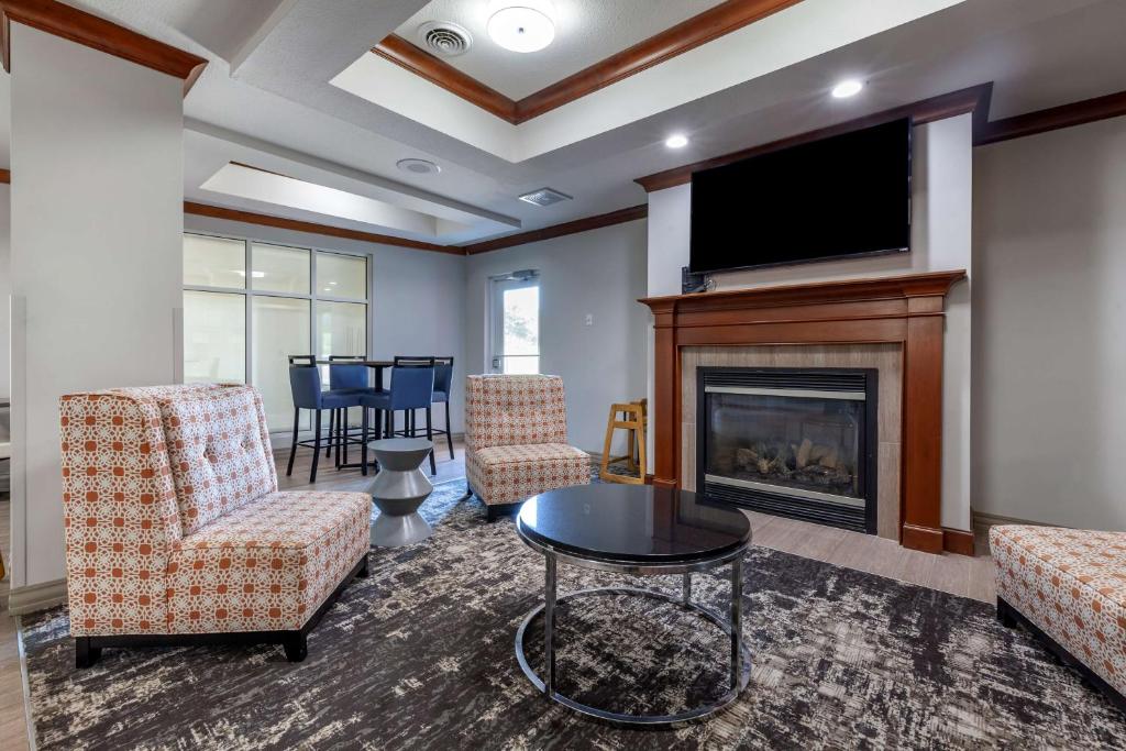 Best Western PLUS Sparta Trail Lodge - Image 6