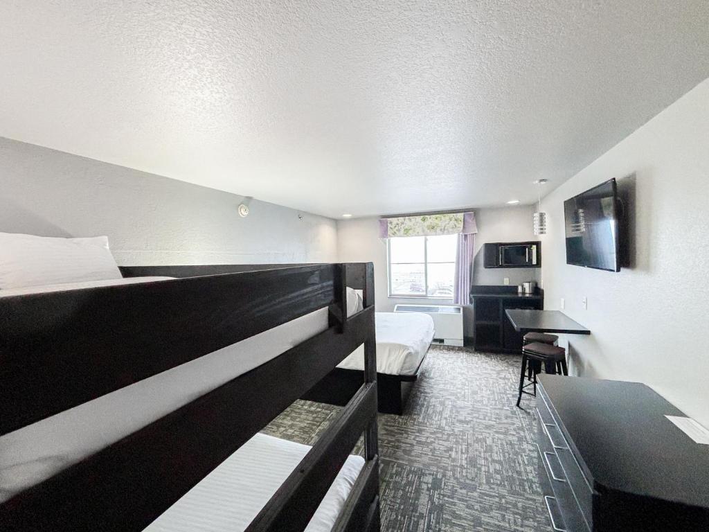 Metropolis Resort - Eau Claire - Image 4